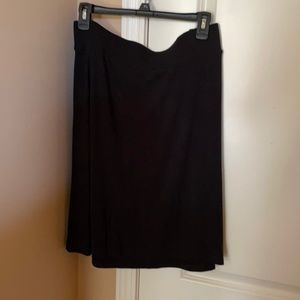 Ladies stretchy soft skirt.